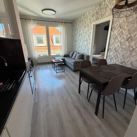Skarbowa Ost Apartment Leszno (Greater Poland)